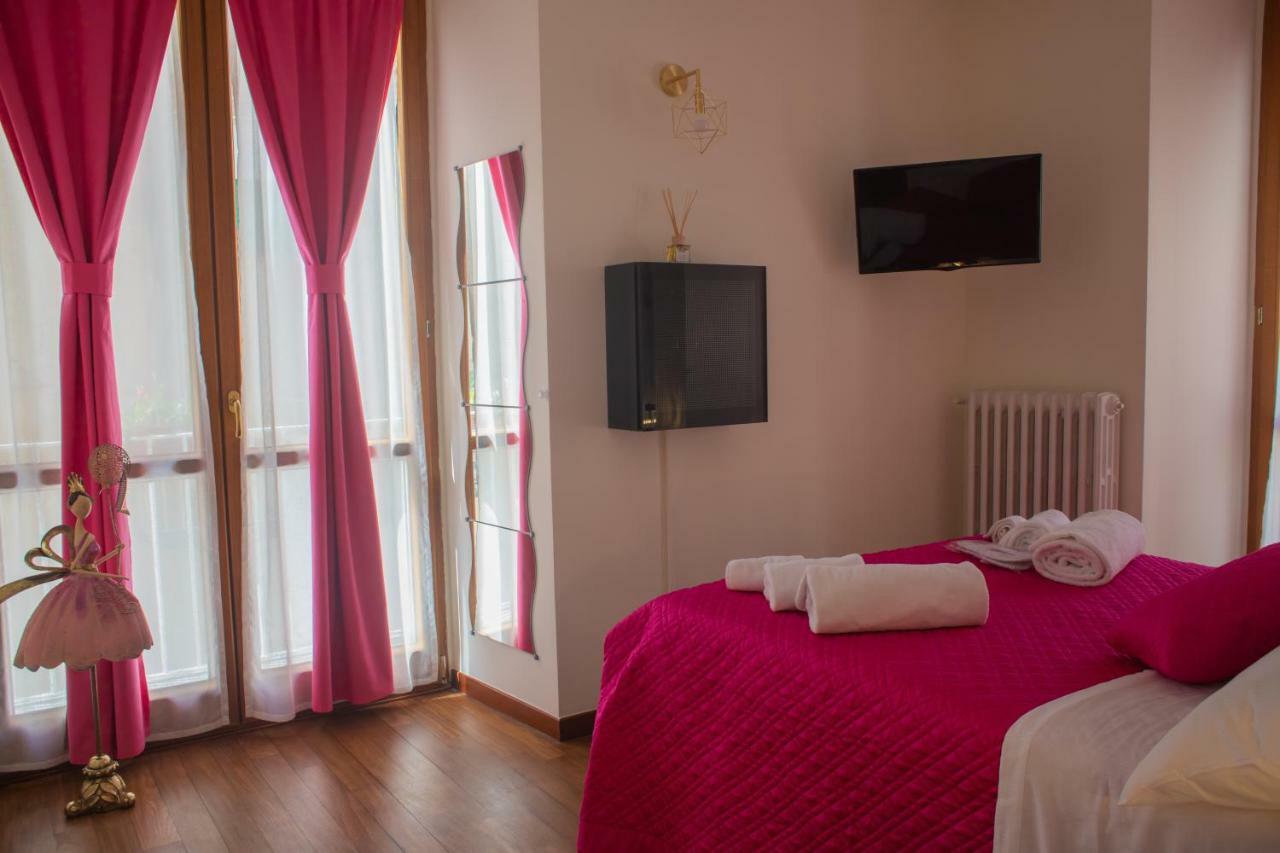 Bed Boutique Napoli Colors Ξενοδοχείο Εξωτερικό φωτογραφία