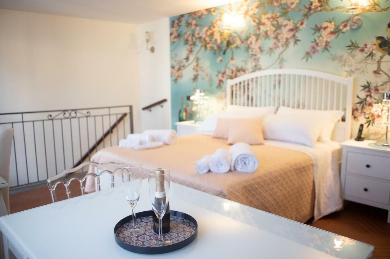 Bed Boutique Napoli Colors Ξενοδοχείο Εξωτερικό φωτογραφία